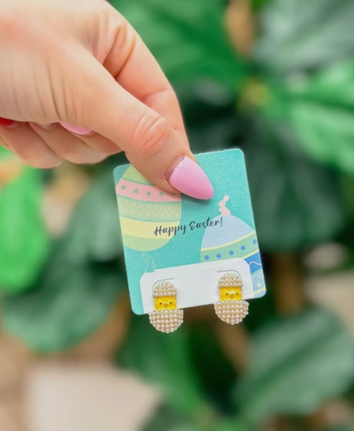 Pearly Chick Stud Earrings