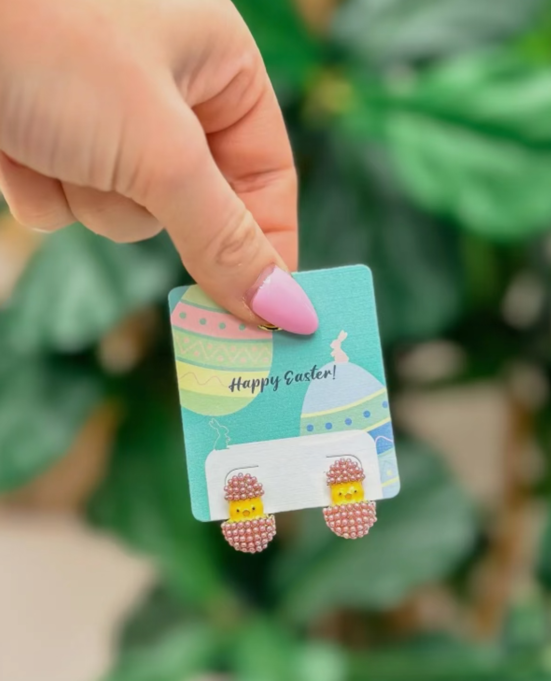 Pearly Chick Stud Earrings