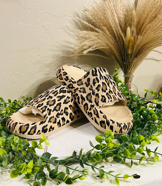 Leopard Pillow Slides